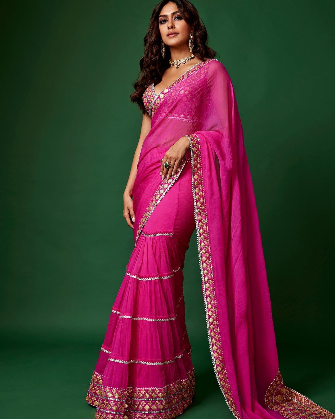 Mrunal Thakur Inspired Trendy Bridal Blouse Designs, Heavy Bust Blouse