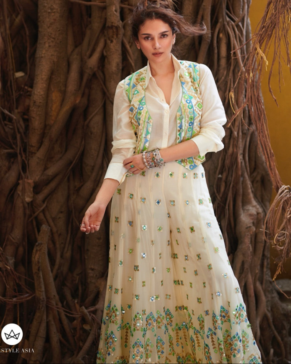 Amara Jacket Set With Flared Pants/ front view