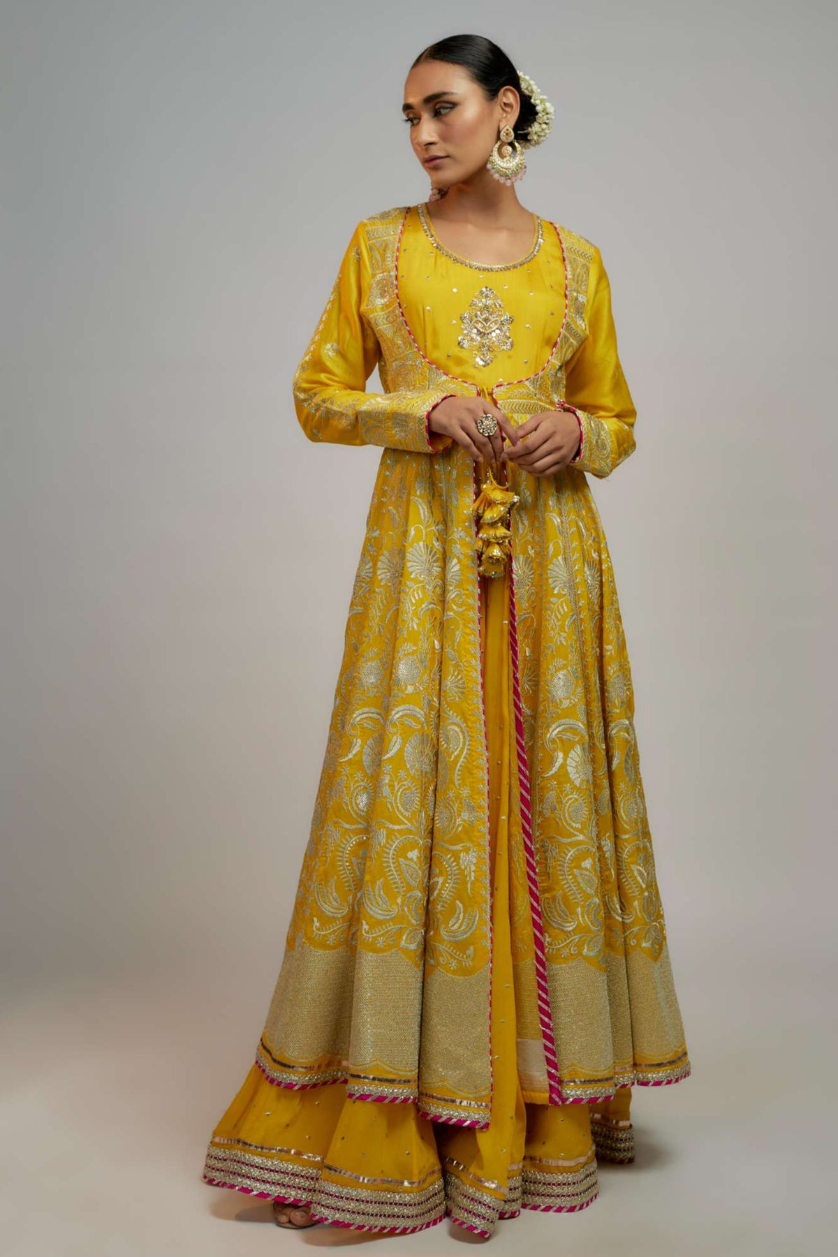 Yellow Golconda Ishanya Fo Set- front view