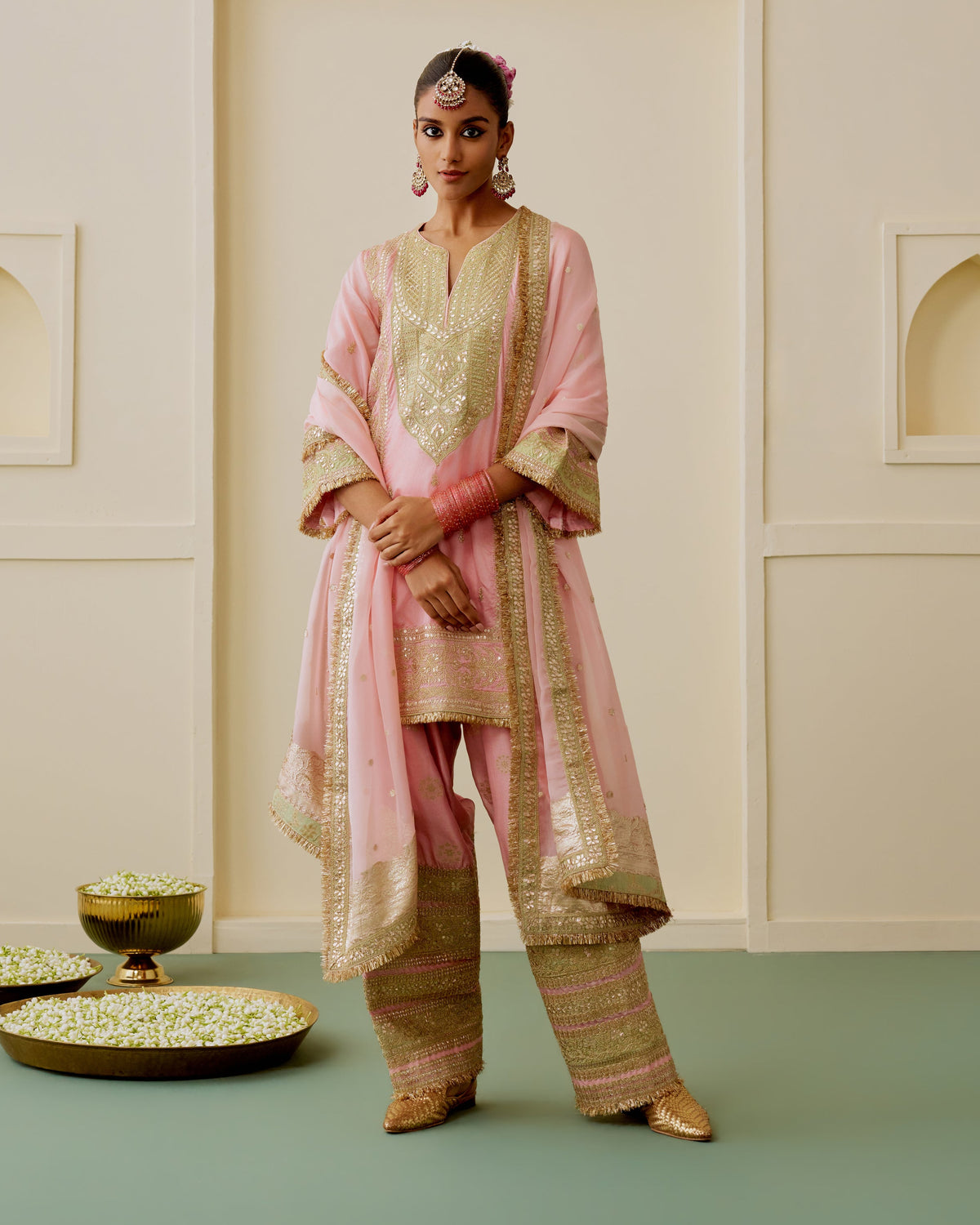 Evaara Farshi Set