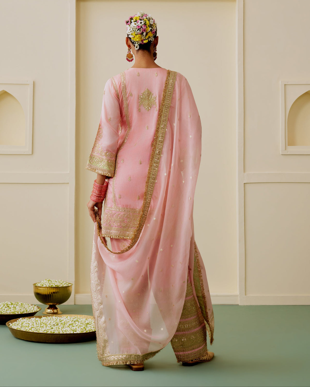 Evaara Farshi Set