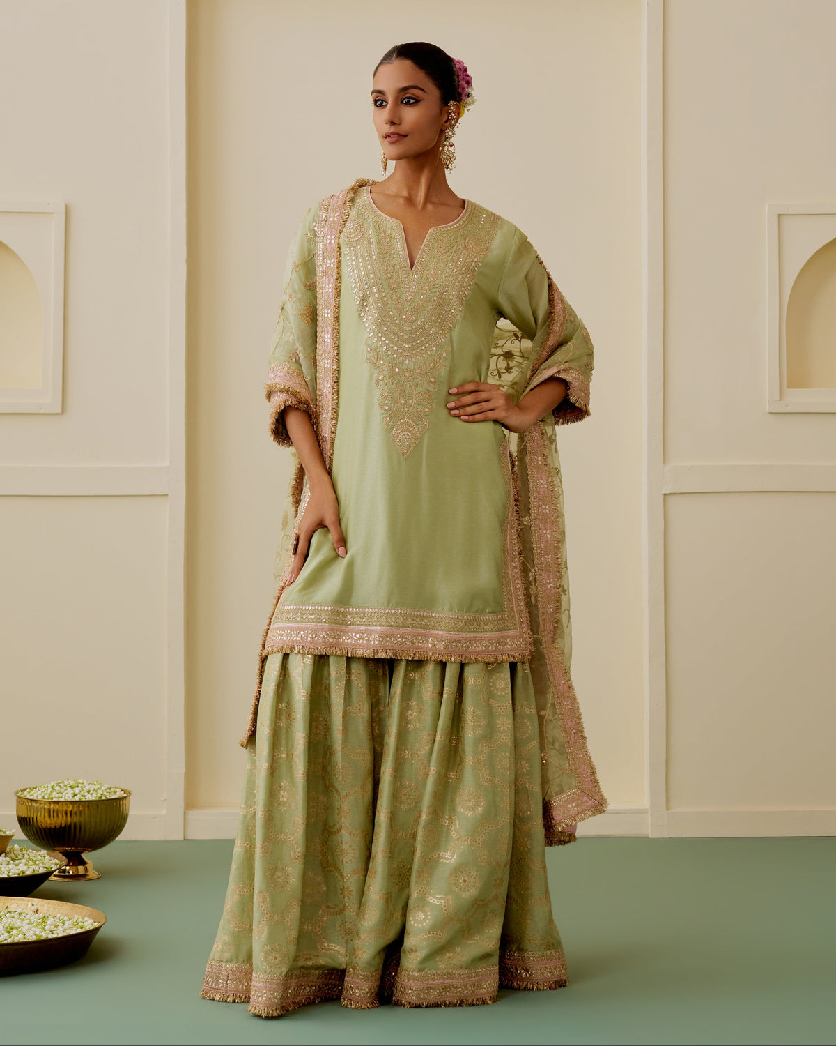 Safeena Sharara Set