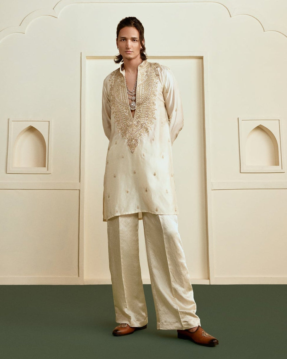Pranav Kurta Set