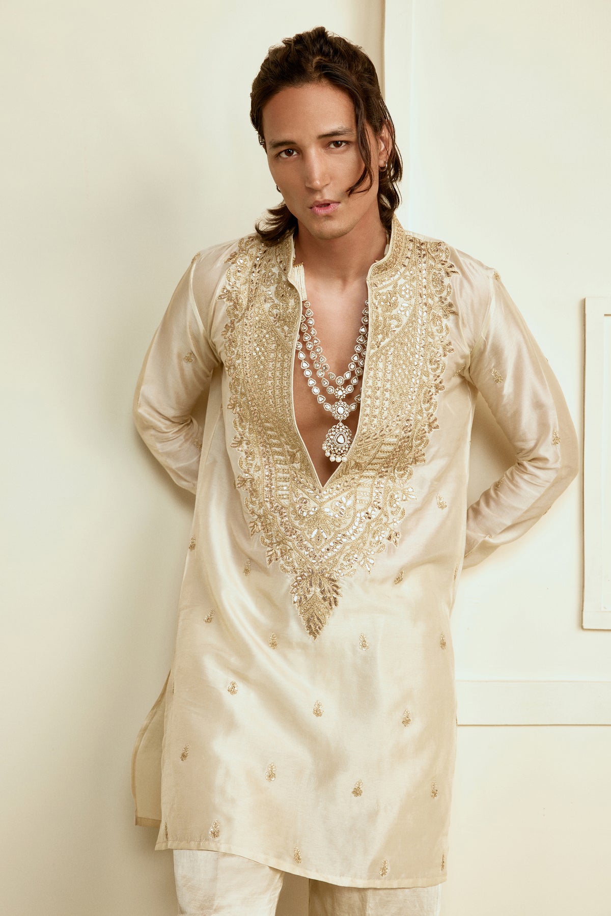 Pranav Kurta Set