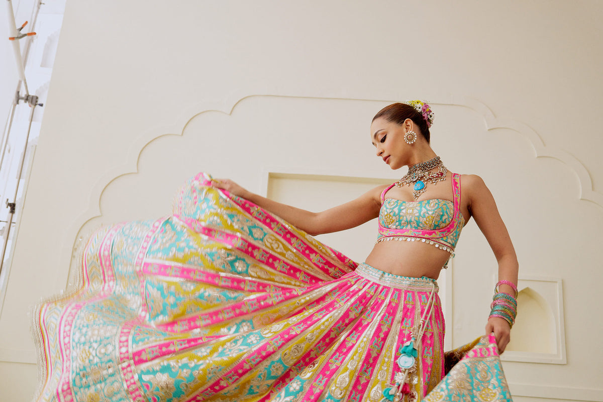 Zamaana Lehenga Set