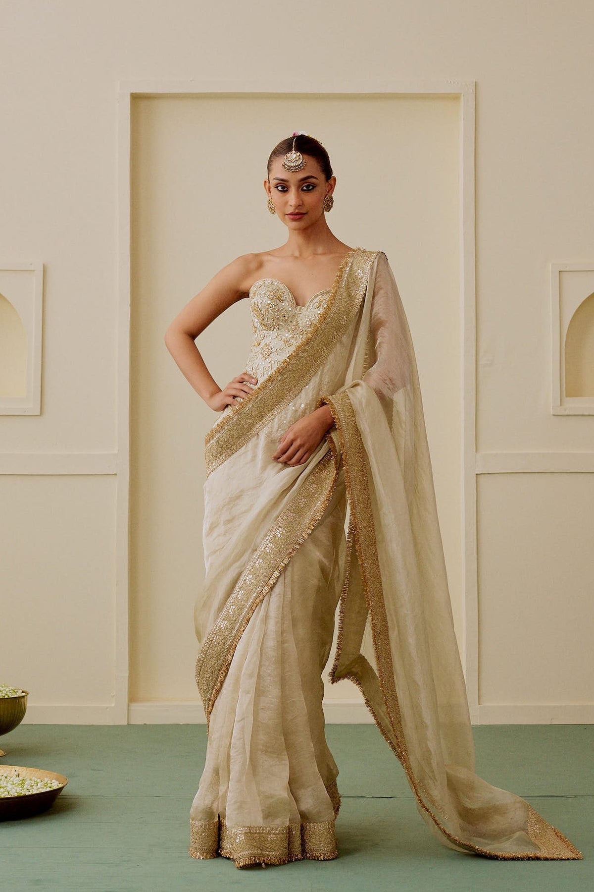 Zoya saree Set- Hebah Patel
