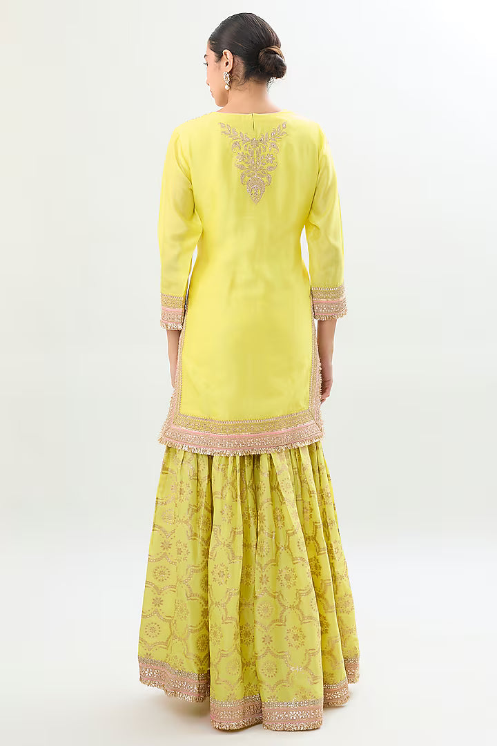 Safeena Sharara Set