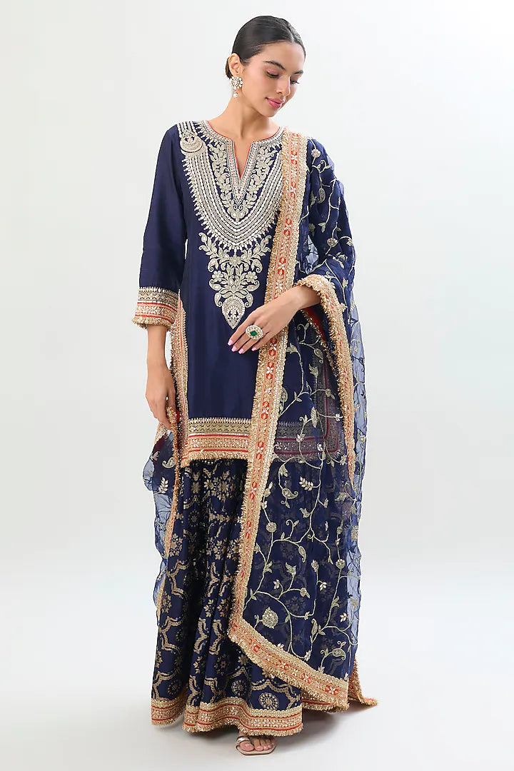Safeena Sharara Set