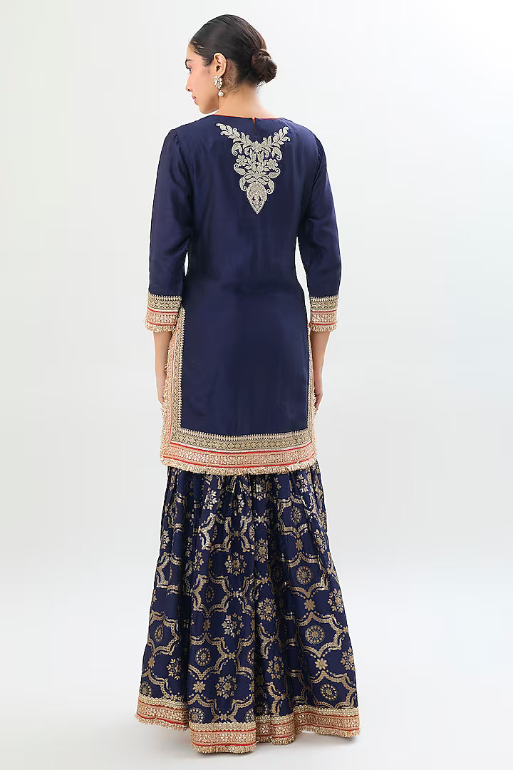 Safeena Sharara Set