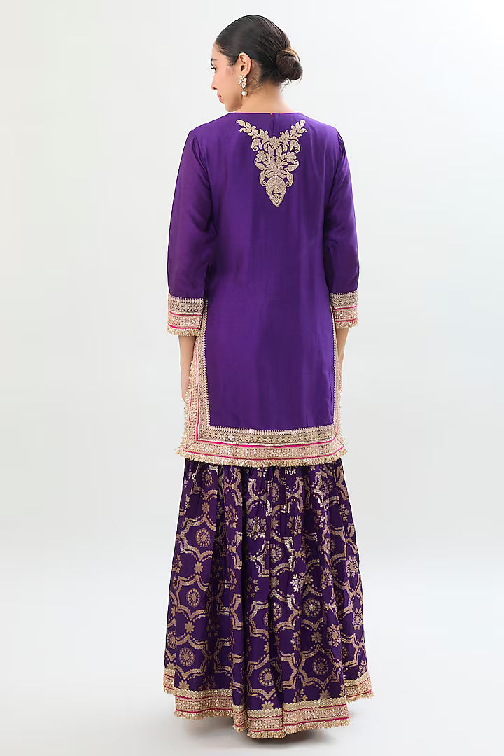 Safeena Sharara Set