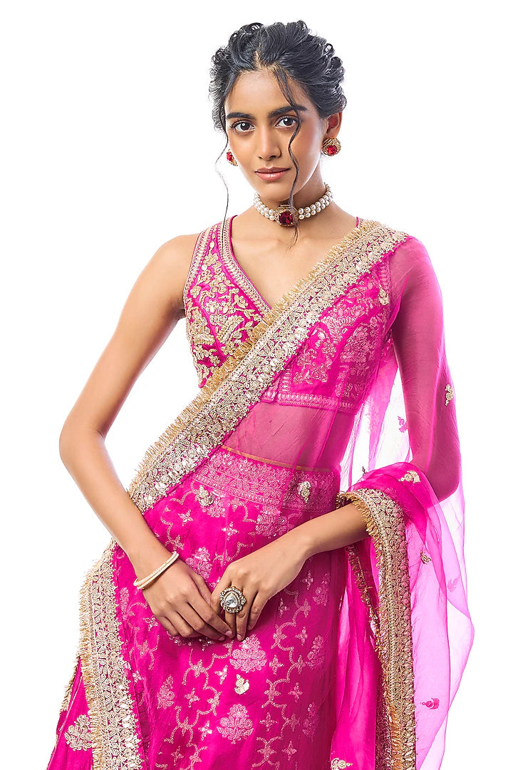 Ayat Lehenga Set