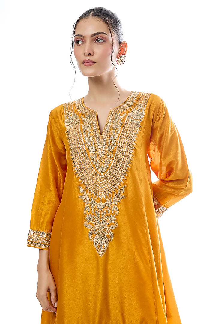 Nadia Farshi Set