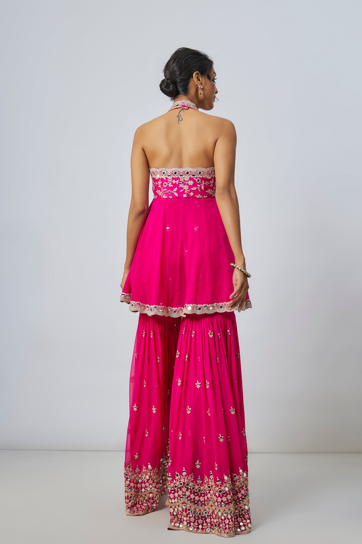 Eila Sharara Set Sukhmani Gambhir