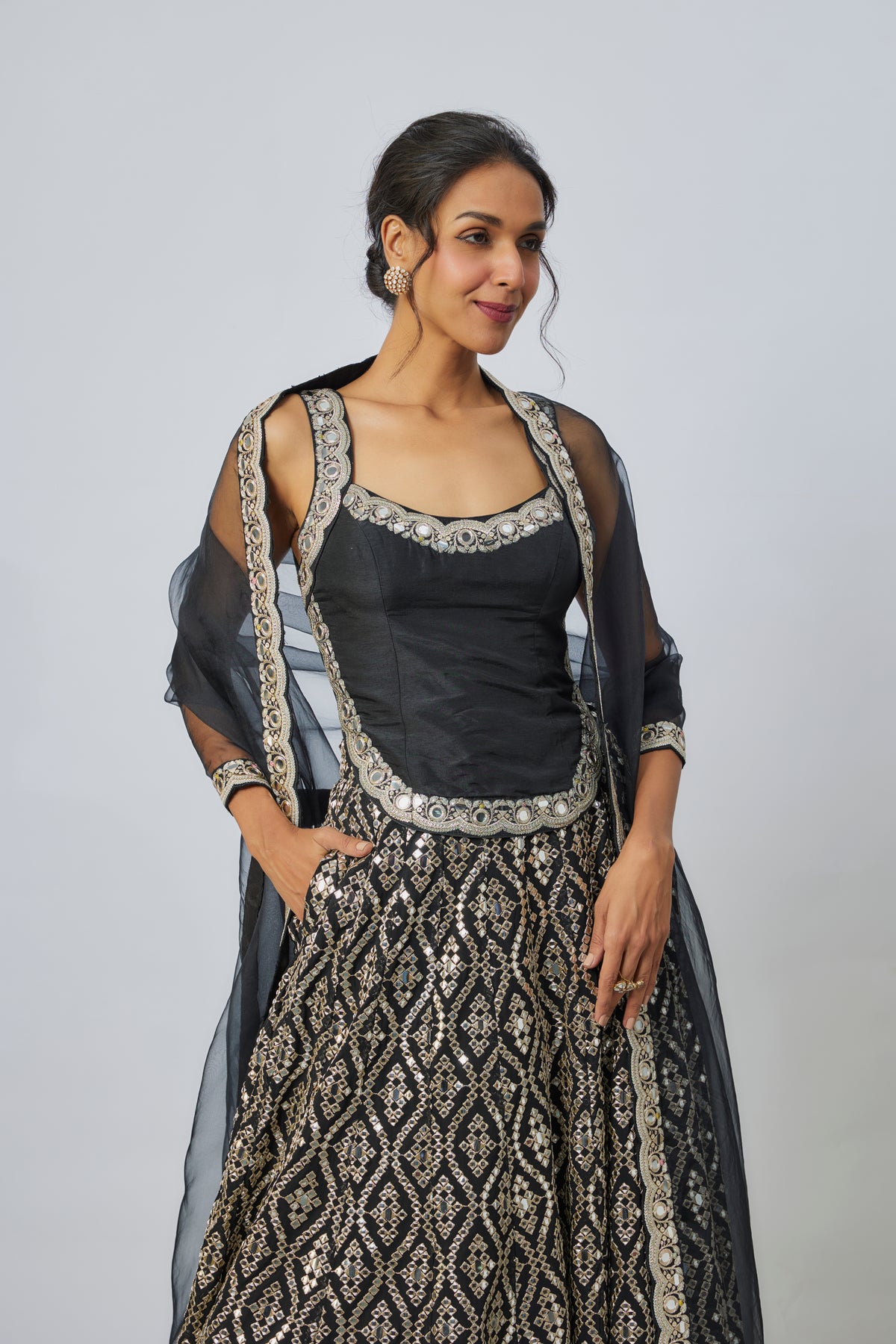 Roshni Lehenga Set-Priyanka Chahar Choudhary
