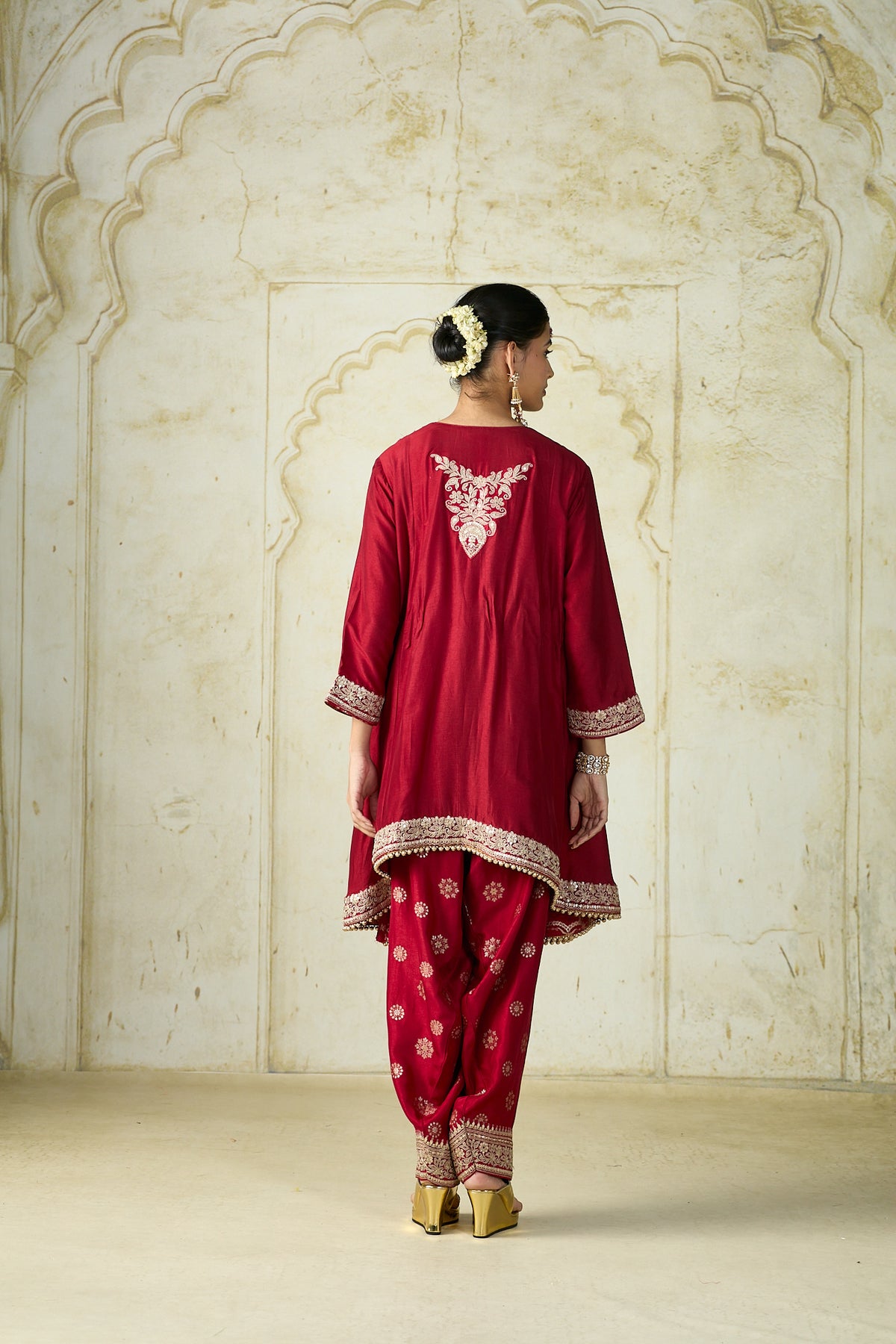 Nadia Farshi Set