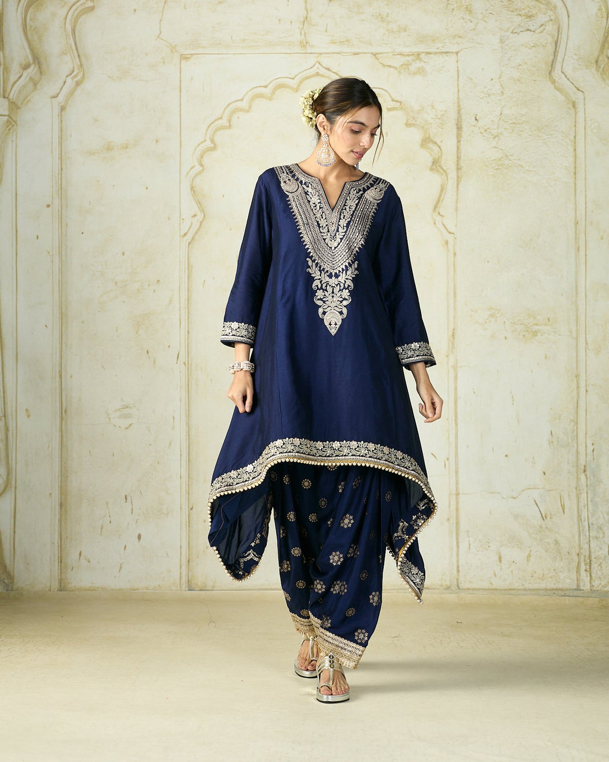 Nadia Farshi Set