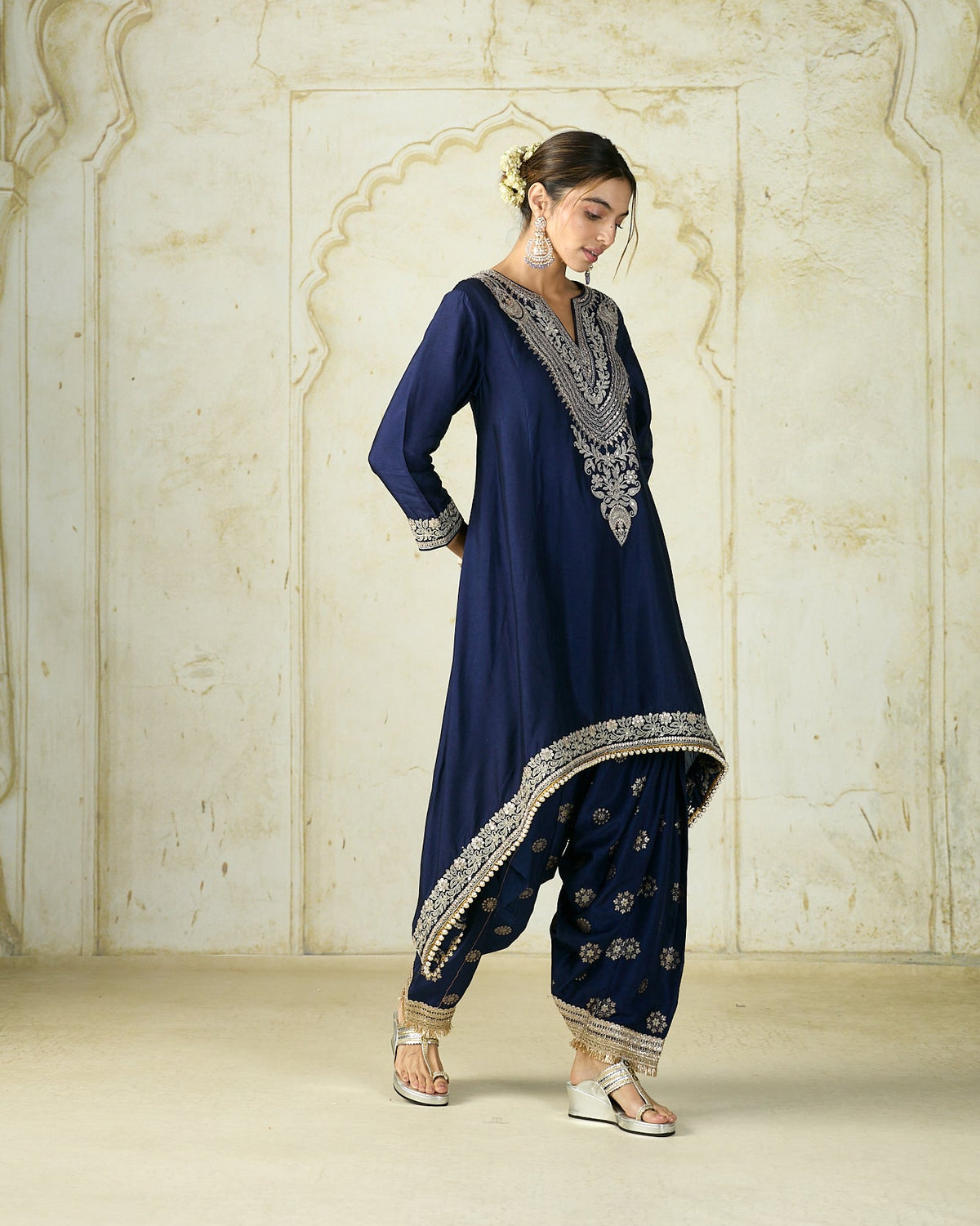 Nadia Farshi Set