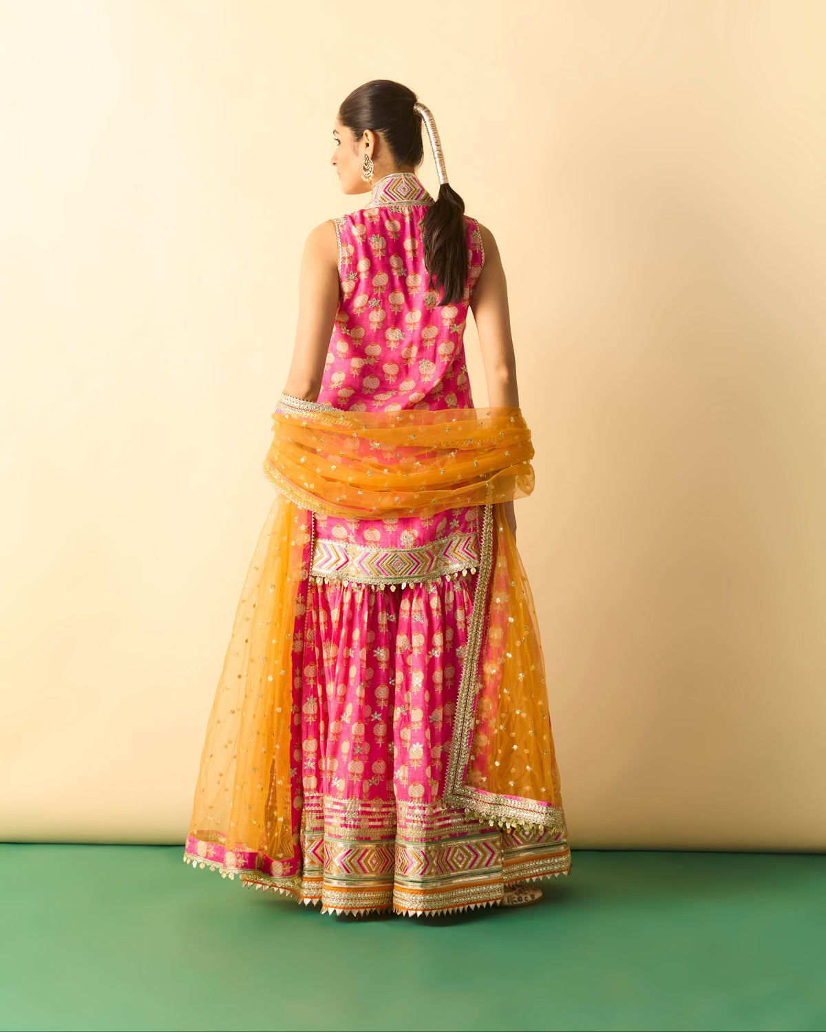 Aarvi Sharara Set