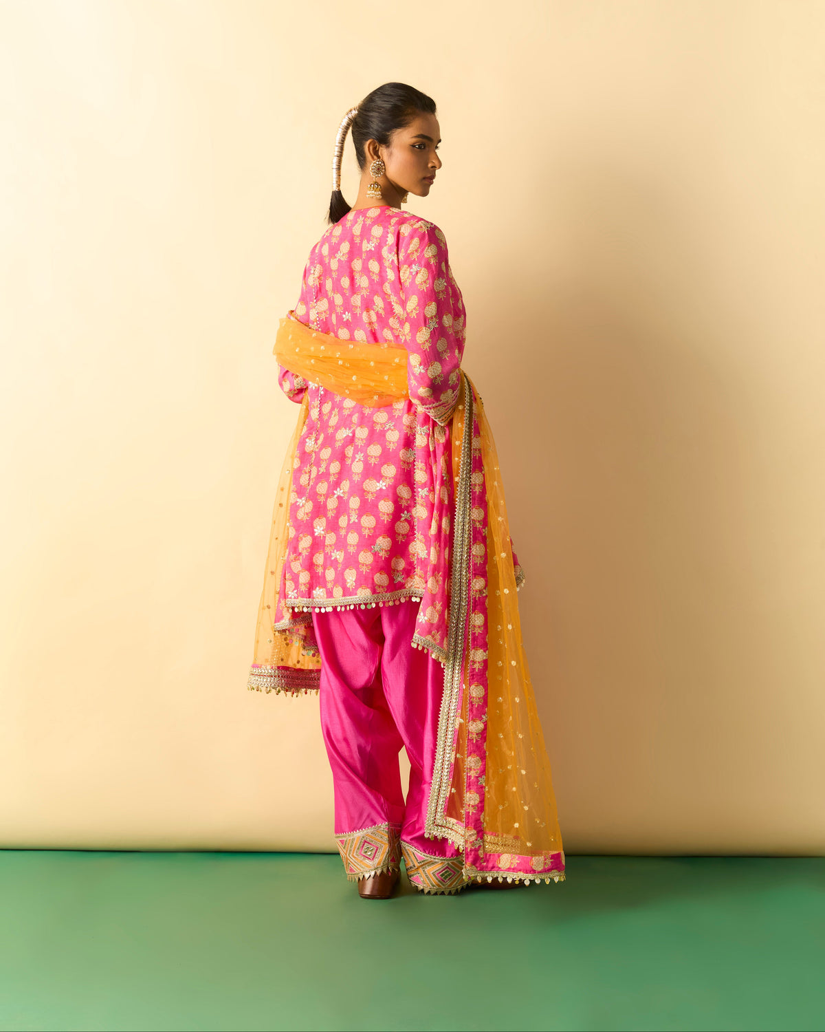 Anvi Farshi Set
