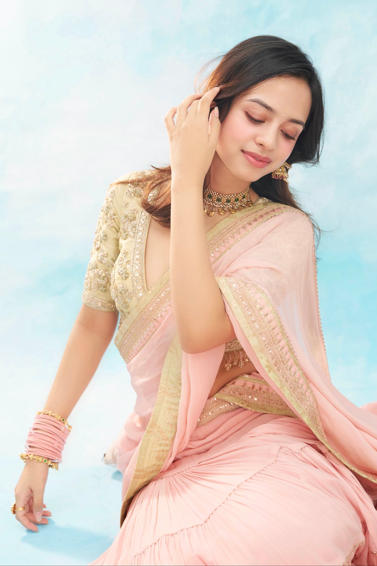 Nitanshi Goel in Iraaya Saree Set