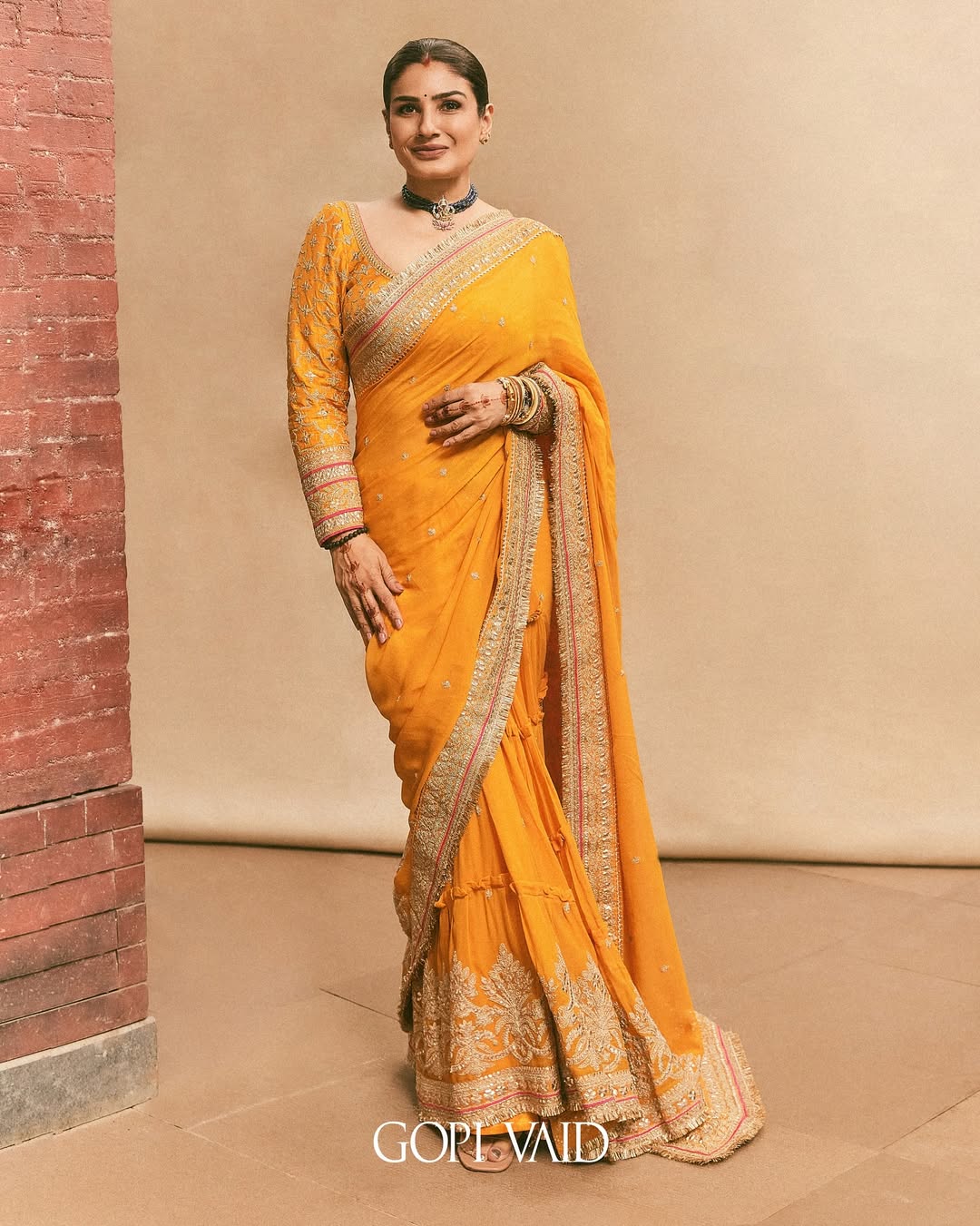 Dilbar Saree Set-Raveena Tandon