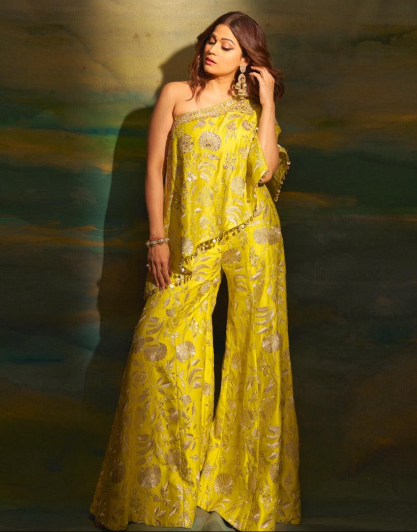 Shamita Shetty in Golconda Arsh Pant  Set