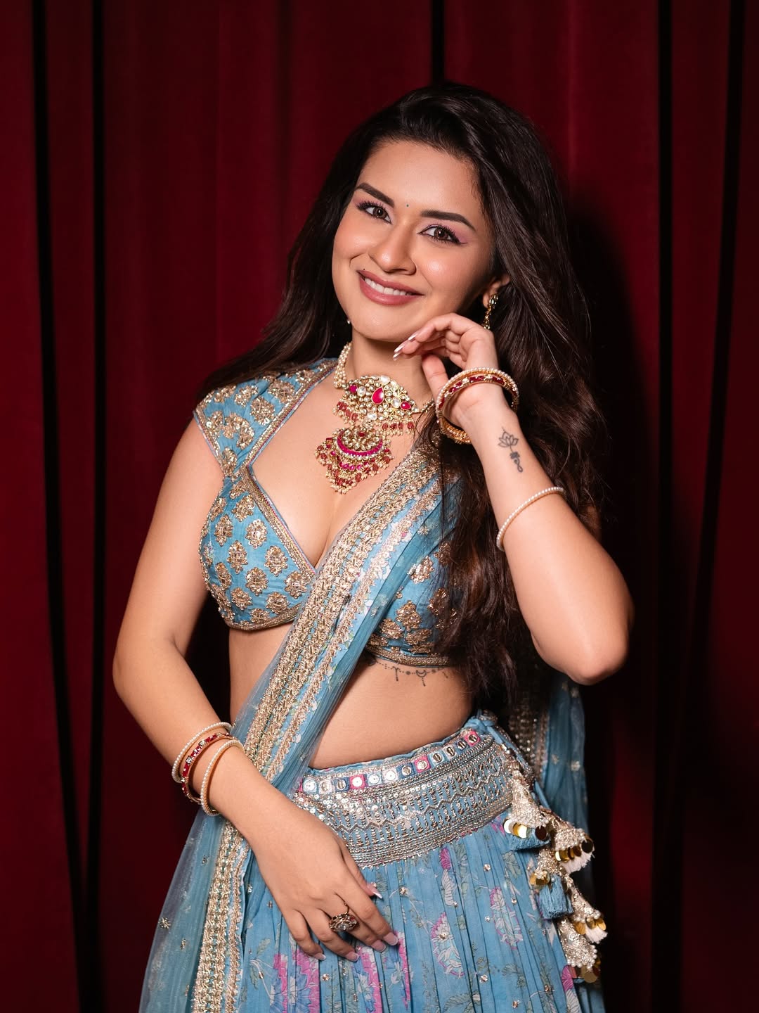 Zil Lehenga Set- Avneet Kaur