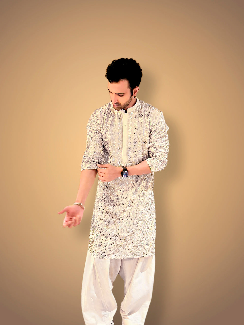 Gurfateh Singh Pirzada in Ezaan Kurta Set