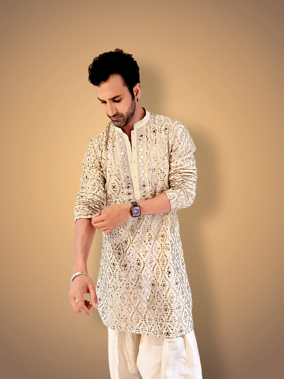 Gurfateh Singh Pirzada in Ezaan Kurta Set