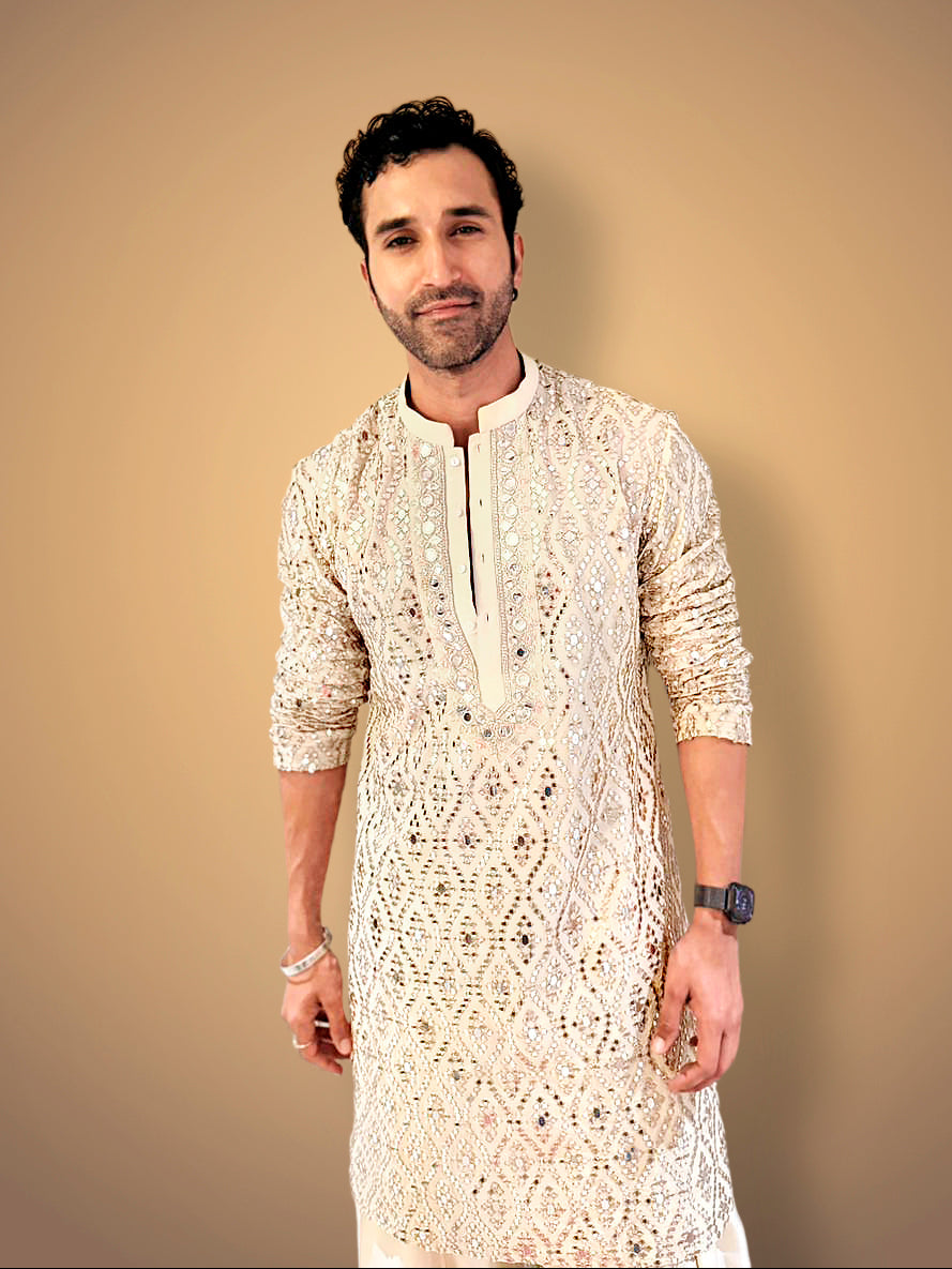 Gurfateh Singh Pirzada in Ezaan Kurta Set