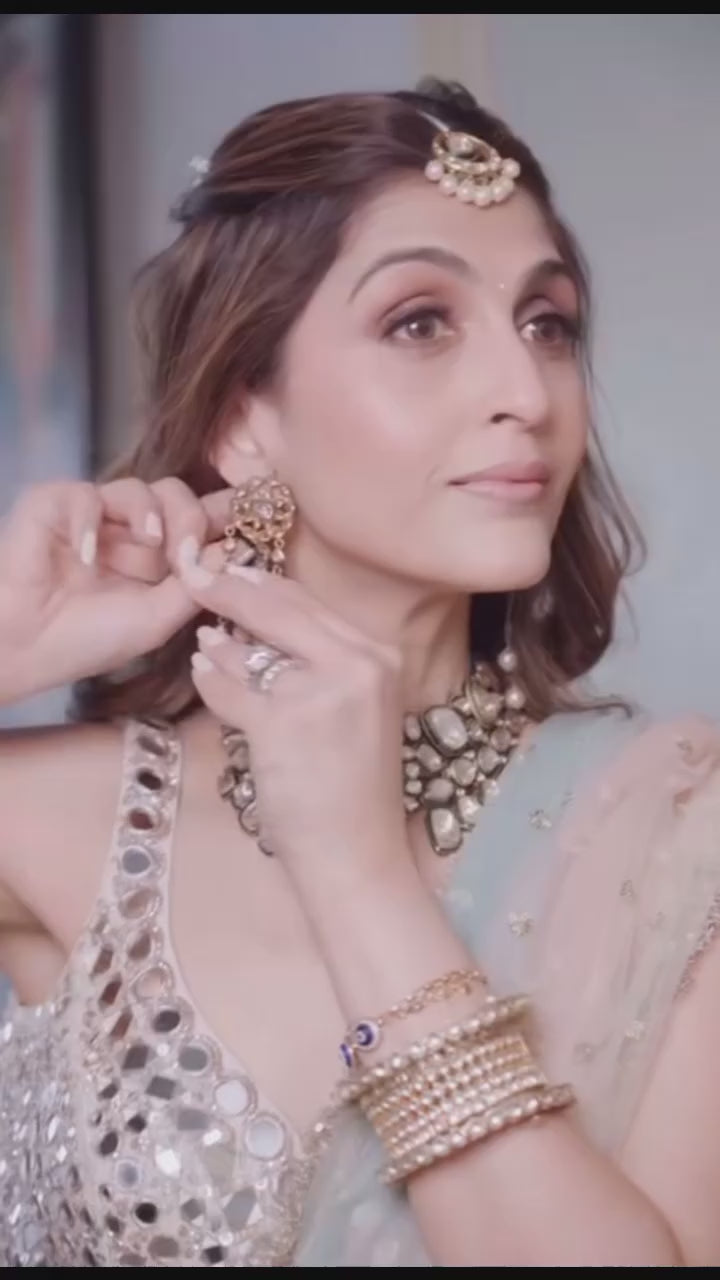 Mrunal Thakur in Ranjeeta Lehenga set