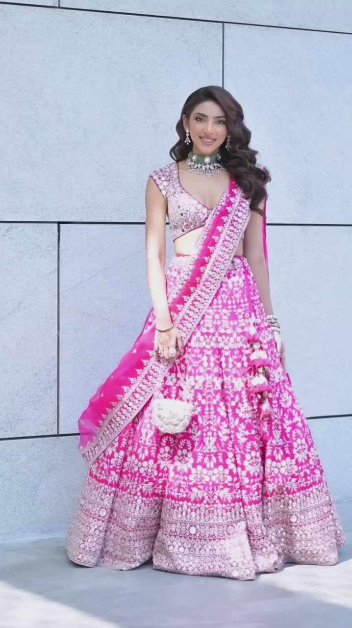 Mallaikaa Chheda in Niranjana Lehenga Set